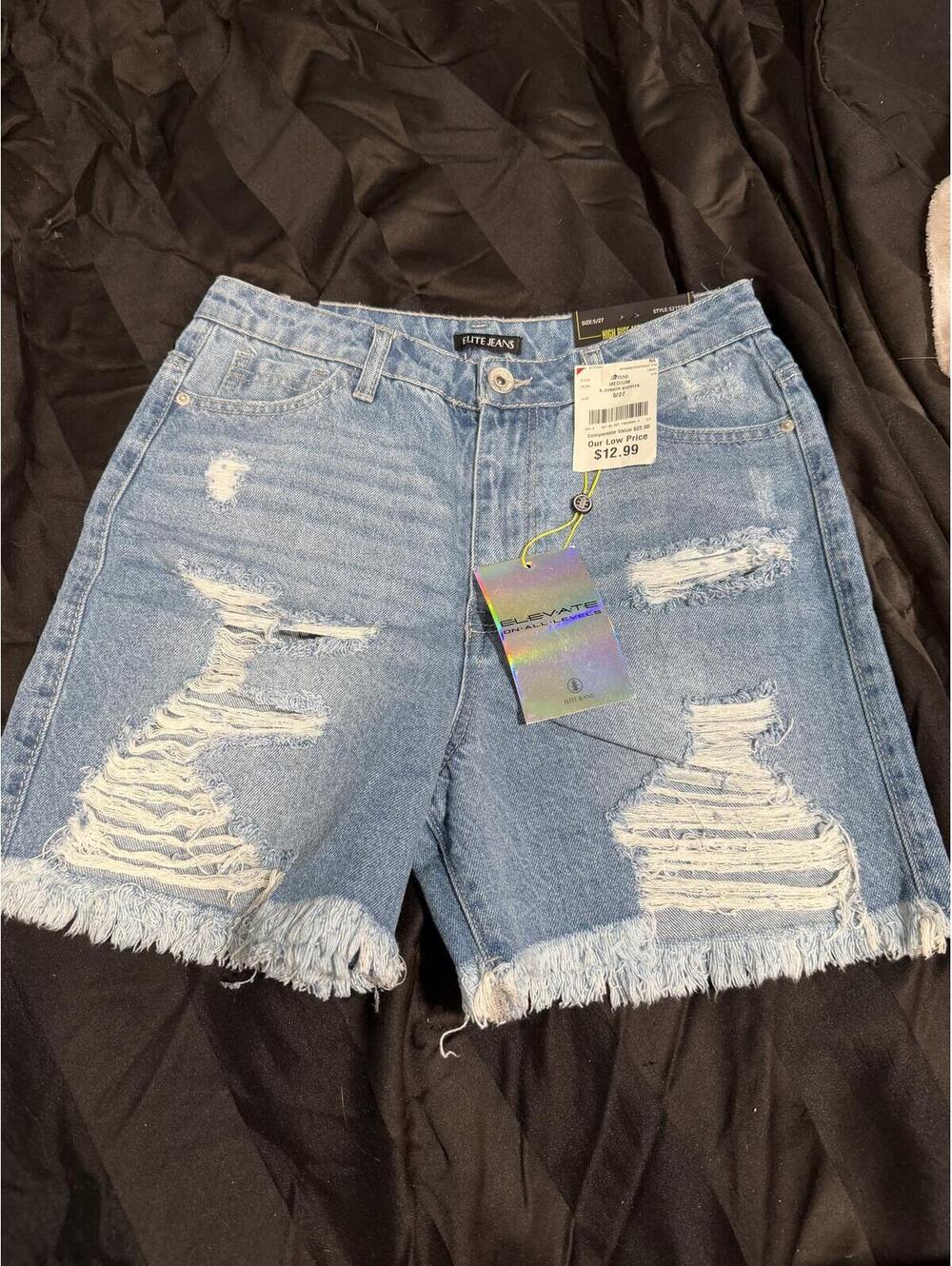 Elite Jeans High Rise Mom Shorts Distressed Frayed Denim 5/27 NWT